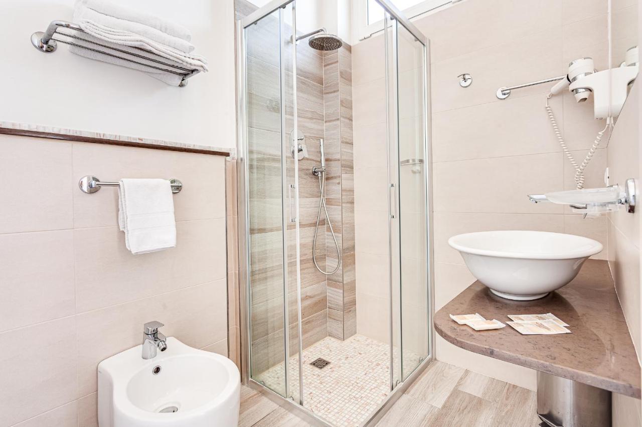 Hotel Fantini Gatteo a Mare Luaran gambar